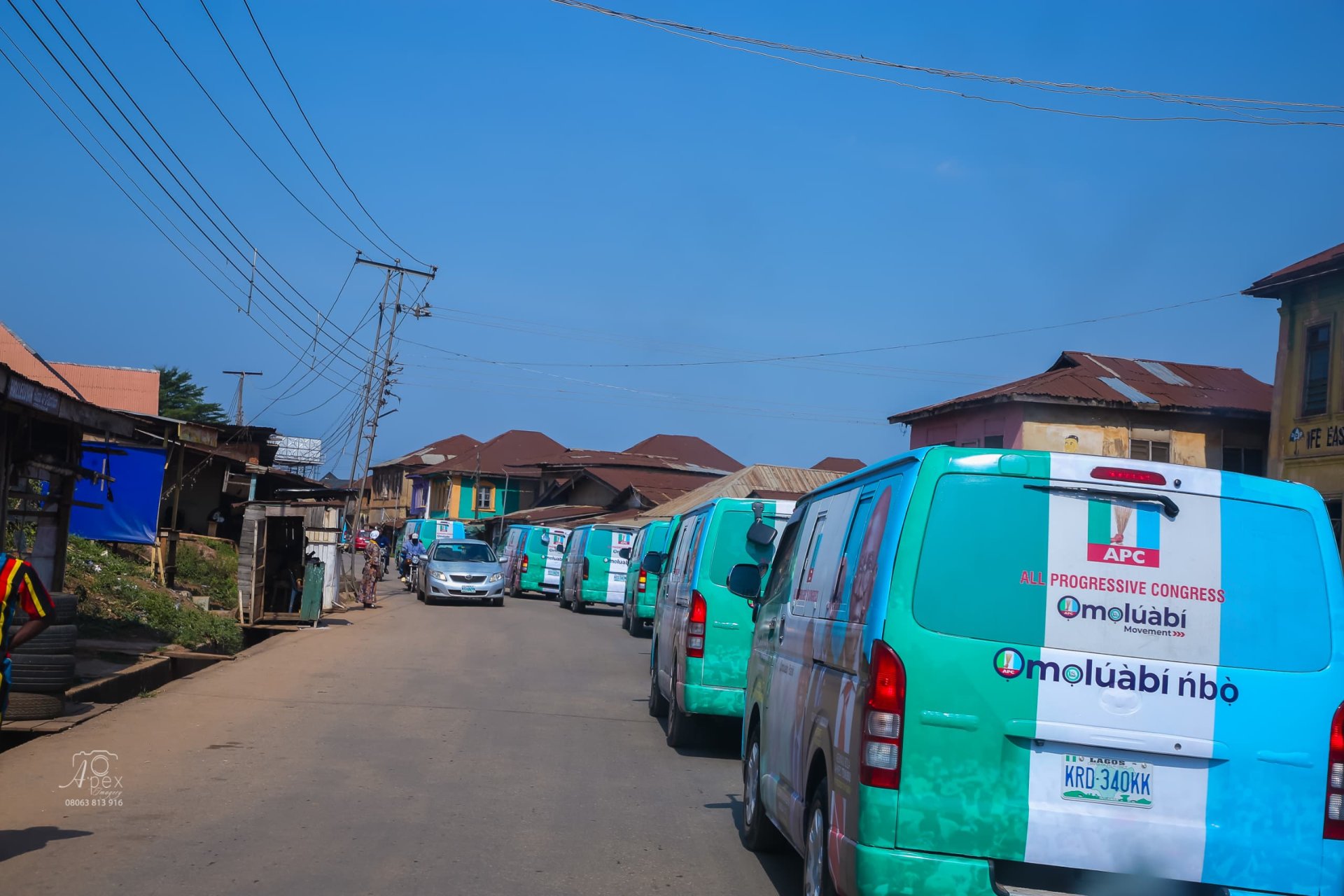 From Royal Blessings To The Presentation Of Campaign Buses: Omoluabi Movement’s Visit To The Ooni And The Donation Of 27 Buses To Senator Adeola